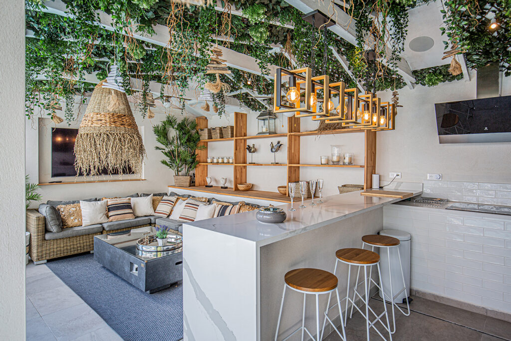 Villa sandryon outside lounge 1